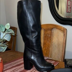 Vince Camuto Black Heeled Boots 7.5W